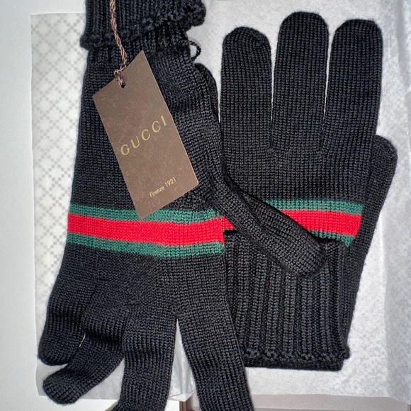 Gucci Web Knitted Gloves In Wool Men Black One Size.